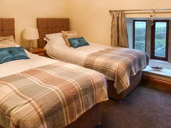 Orcaber Cottage Austwick